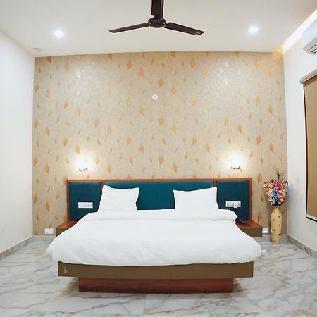 The Krati Resort And Convention Centre Bareli Exterior foto